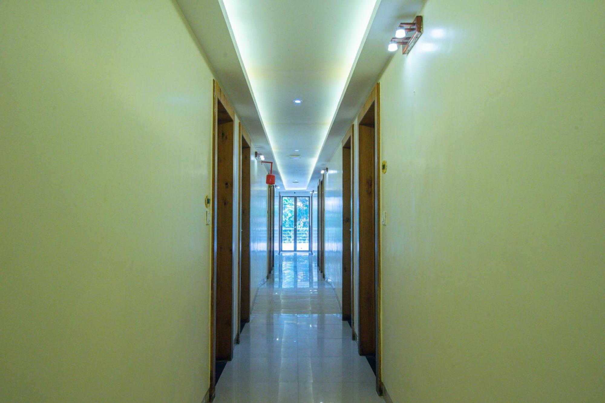 Treebo Anam International Hotel Mumbai Exterior foto